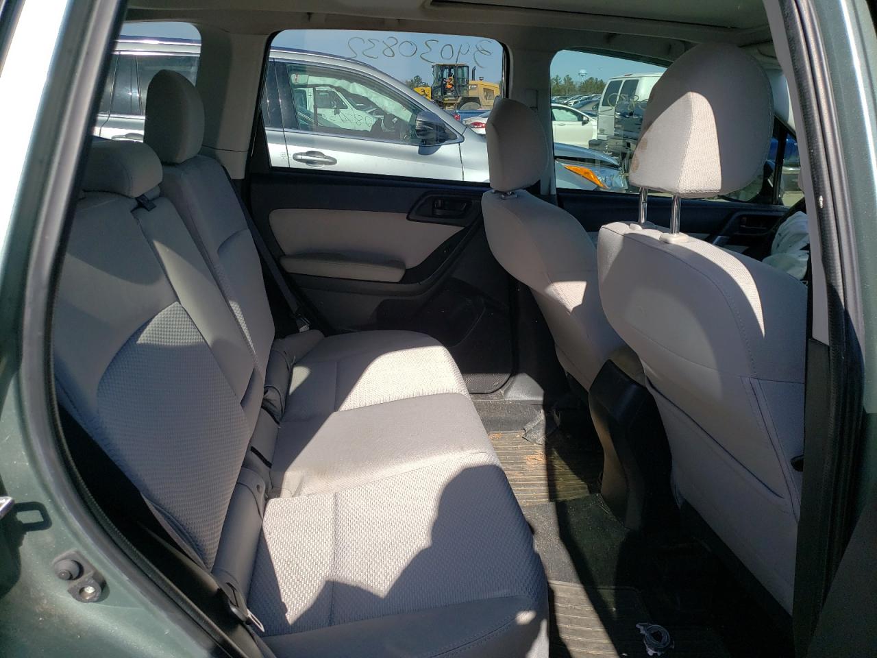 Photo 6 from auction – 2016 SUBARU FORESTER 2 with VIN JF2SJADCXGH449733