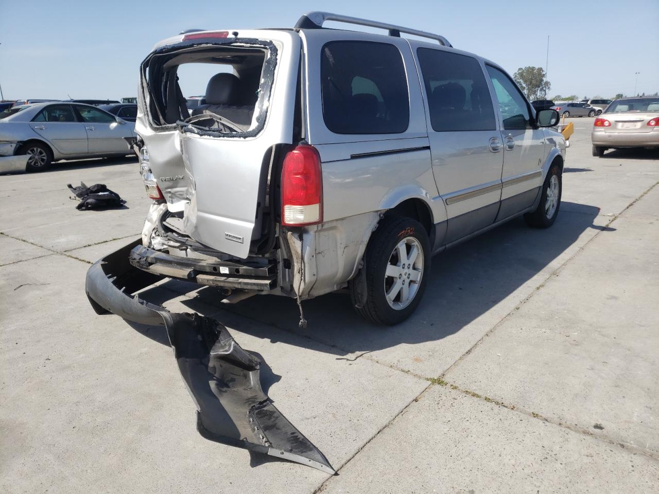 Photo 4 from auction – 2005 SATURN RELAY 3 with VIN 5GZDX23L75D250221