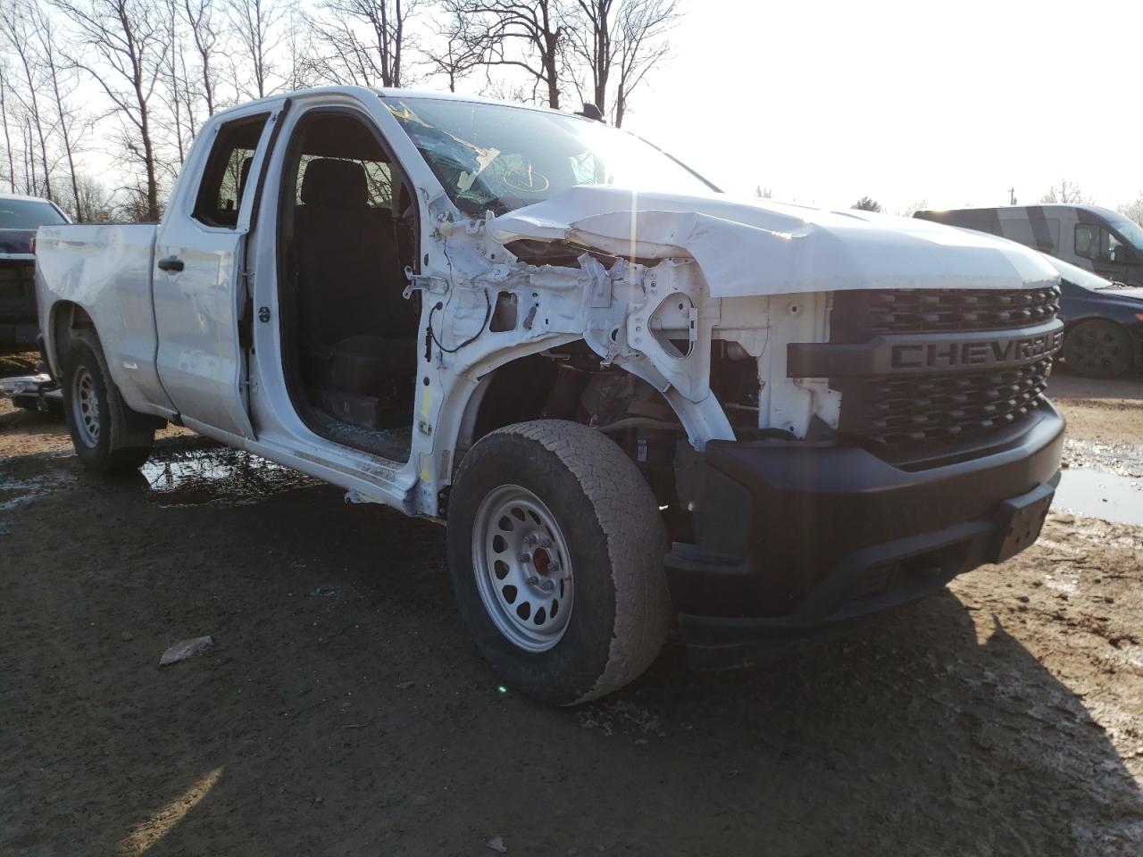 Photo 1 from auction – 2021 CHEVROLET SILVERADO with VIN 1GCRYAEK7MZ103742