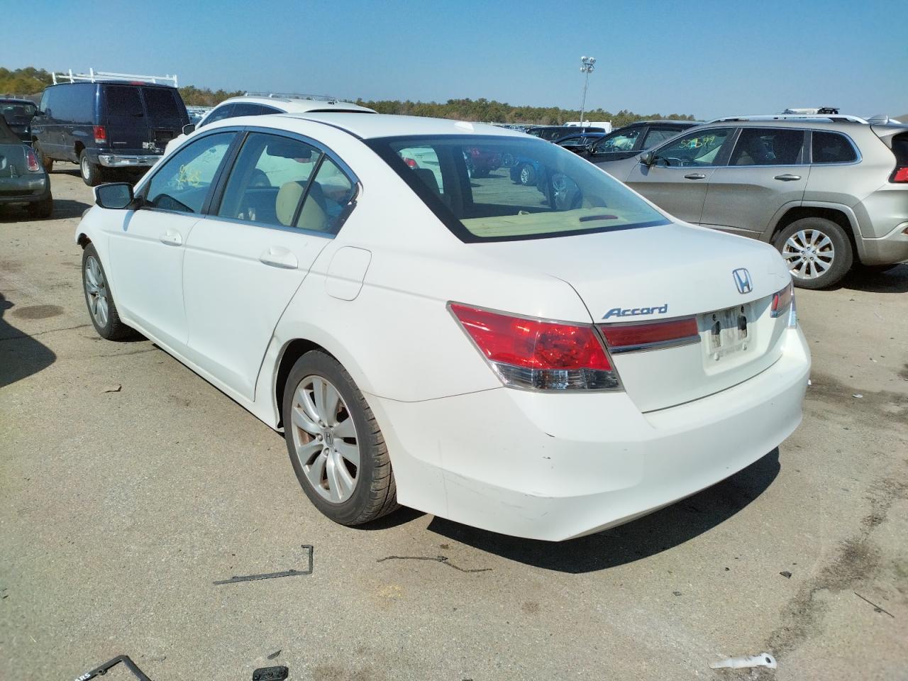 Photo 3 from auction – 2012 HONDA ACCORD EXL with VIN 1HGCP2F87CA188985