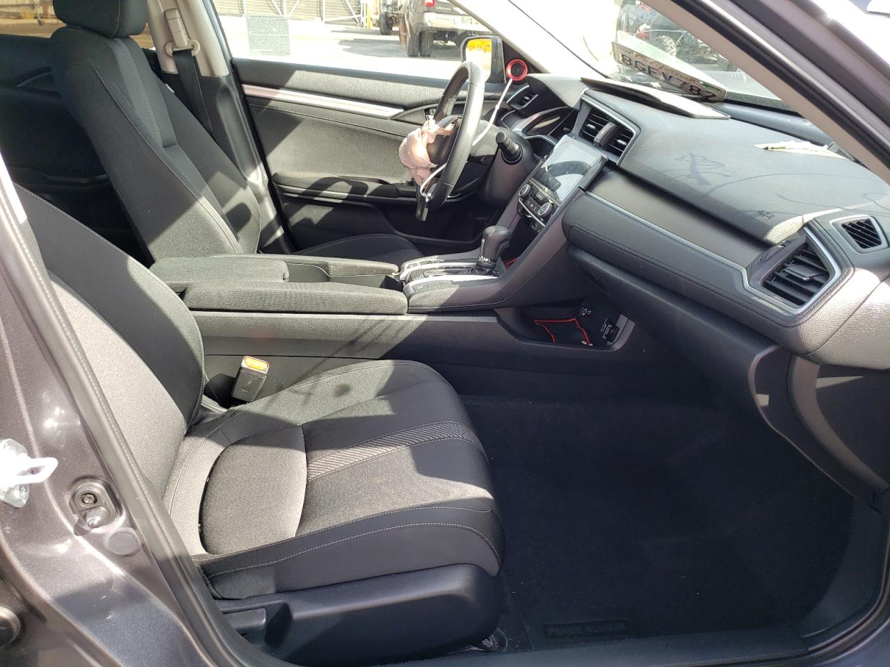 Photo 5 from auction – 2018 HONDA CIVIC with VIN JHMFC1F34JX037567