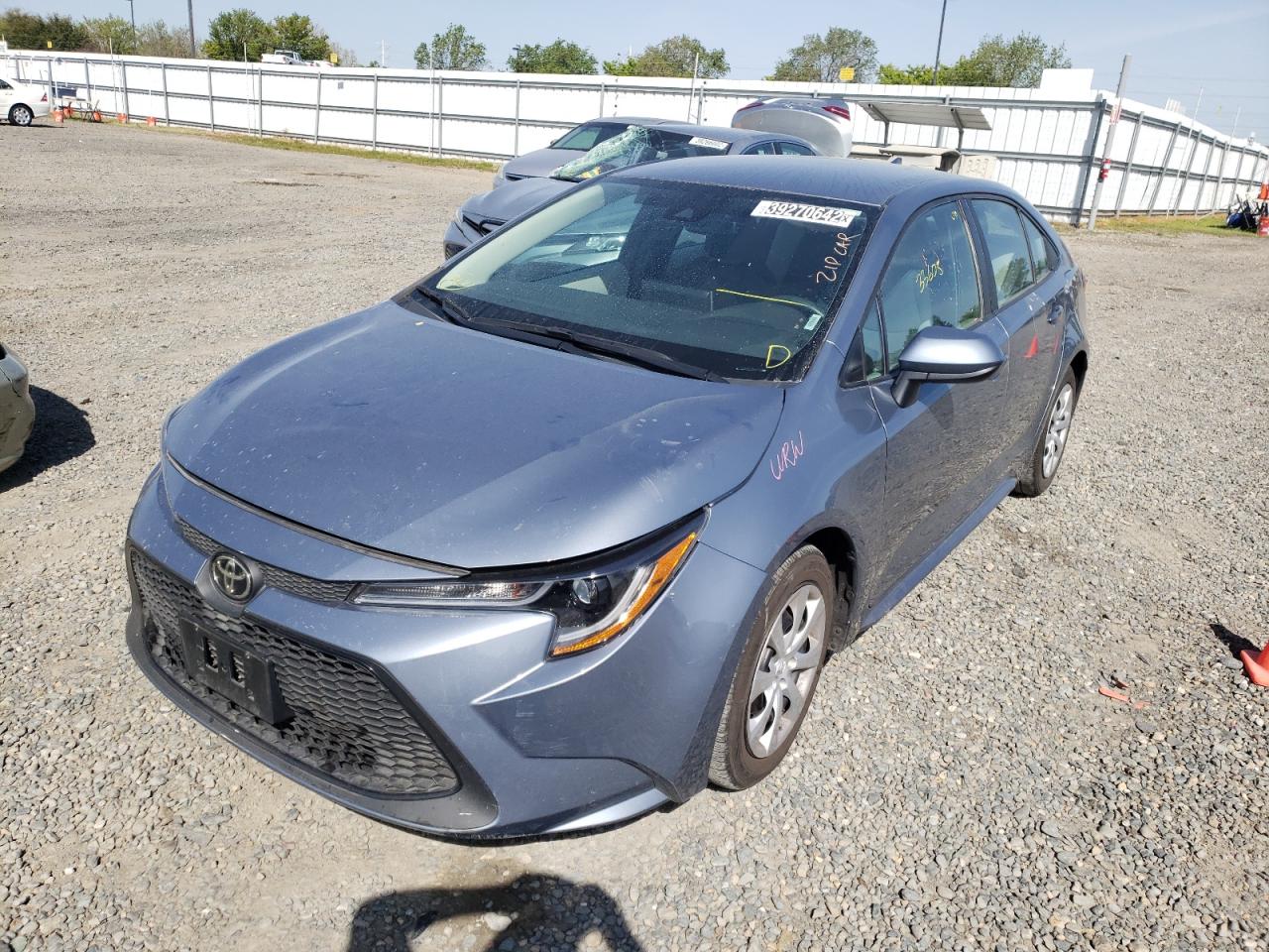 Photo 2 from auction – 2020 TOYOTA COROLLA LE with VIN 5YFEPRAEXLP104473