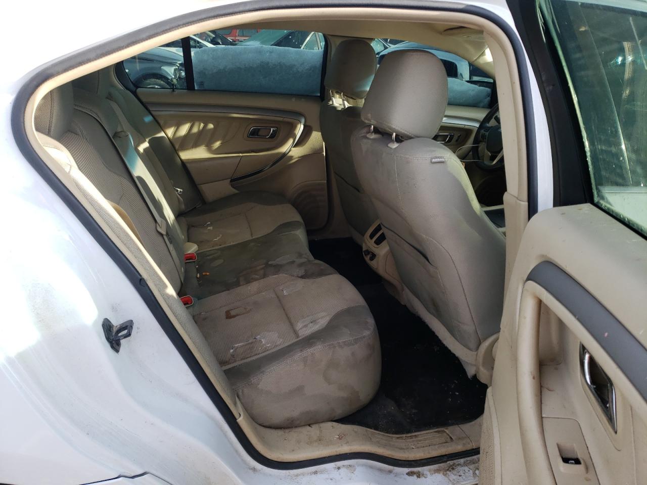 Photo 6 from auction – 2014 FORD TAURUS SEL with VIN 1FAHP2E81EG178397