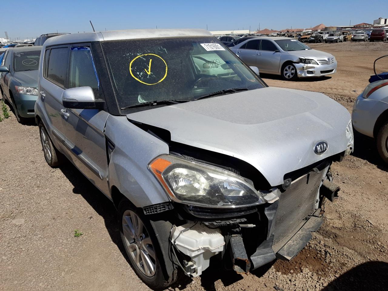 KIA SOUL + 2013 with VIN KNDJT2A69D7510984 - Photo from auction