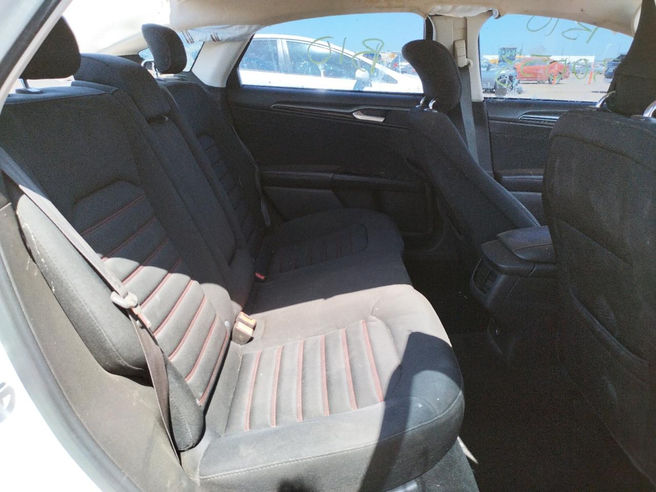Photo 6 from auction – 2013 FORD FUSION SE with VIN 3FA6P0HR6DR163918