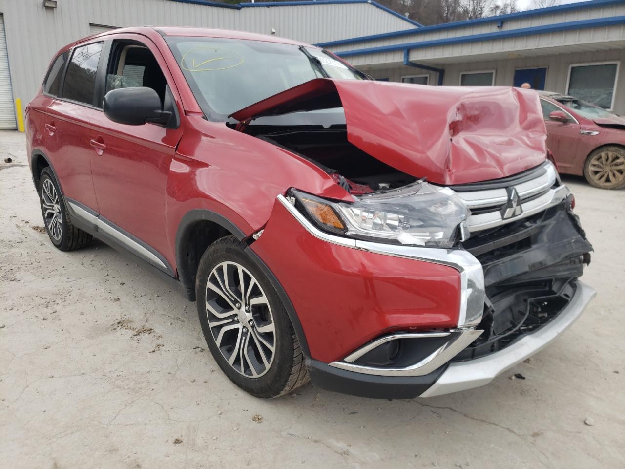MITSUBISHI OUTLANDER 2018 with VIN JA4AZ3A36JZ057816 - Photo from auction