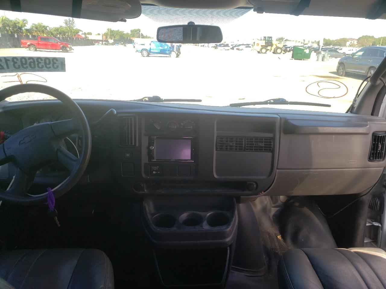 Photo 9 from auction – 2006 CHEVROLET EXPRESS G2 with VIN 1GCGG25V861179692