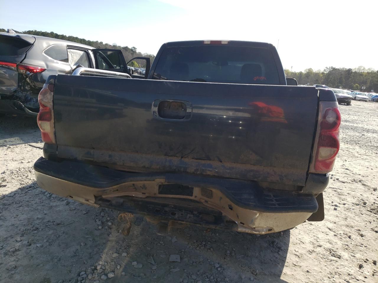 Photo 6 from auction – 2003 CHEVROLET SILVERADO with VIN 1GCEC14VX3Z113320