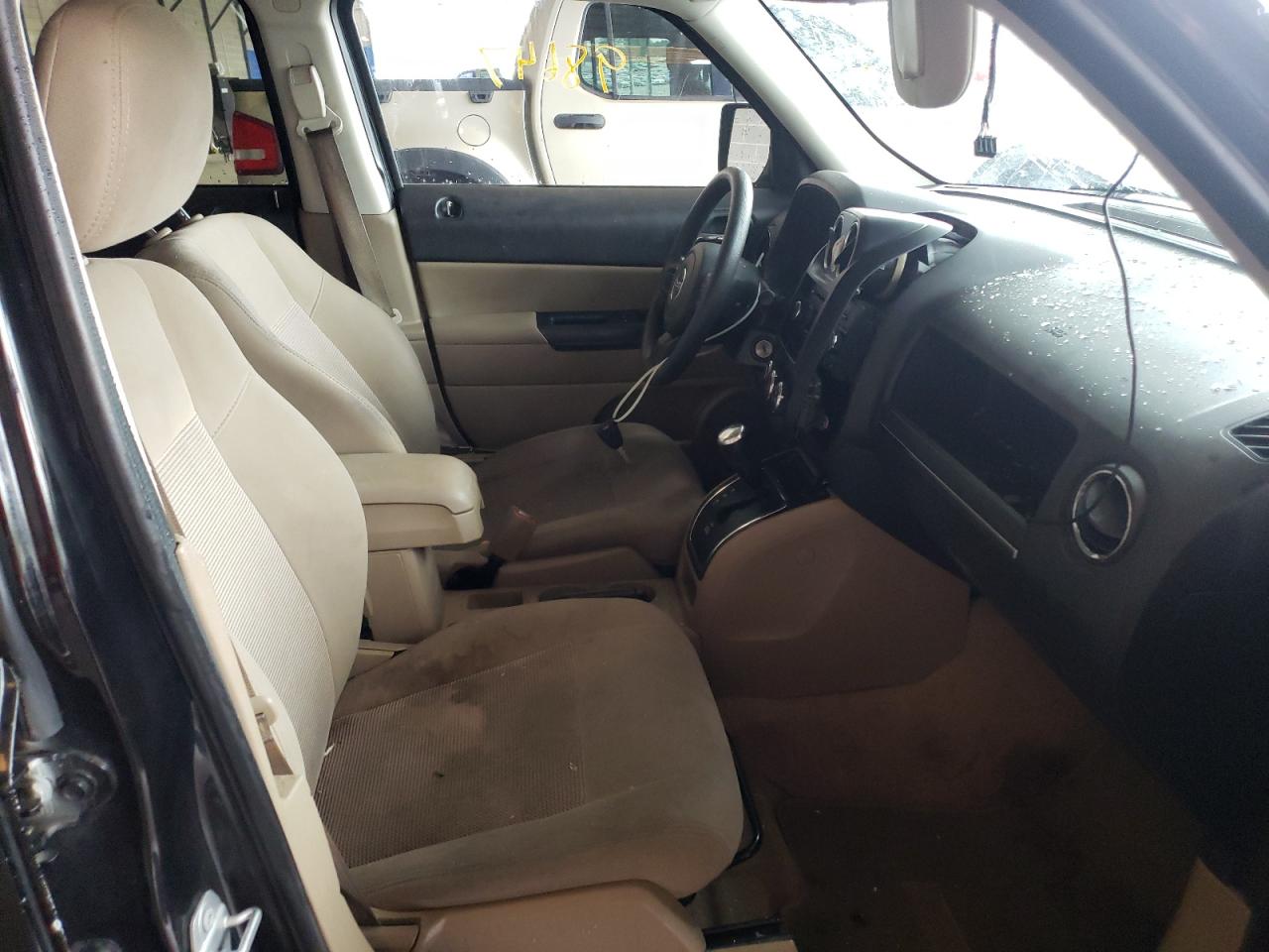 Photo 5 from auction – 2016 JEEP PATRIOT SP with VIN 1C4NJPBA2GD744185