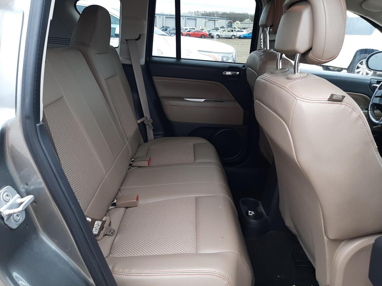 Photo 6 from auction – 2014 JEEP COMPASS LA with VIN 1C4NJCEA1ED560373