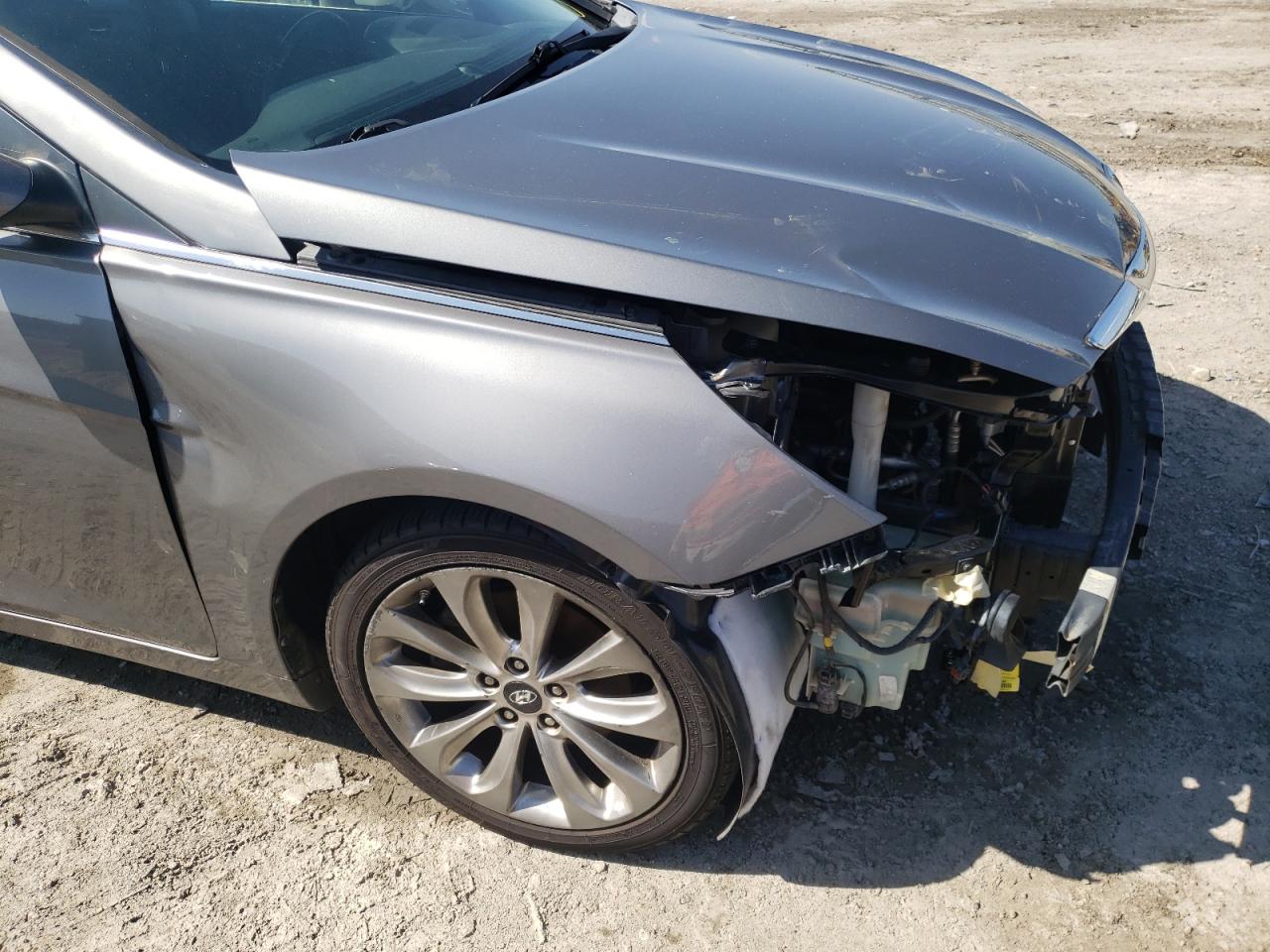 Photo 9 from auction – 2012 HYUNDAI SONATA SE with VIN 5NPEC4AB0CH350434