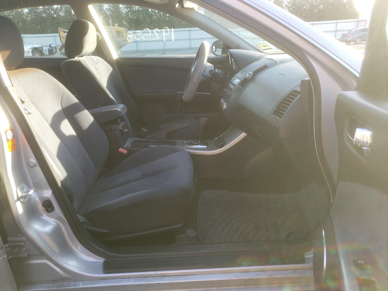 Photo 5 from auction – 2006 NISSAN ALTIMA S with VIN 1N4AL11E56N409897