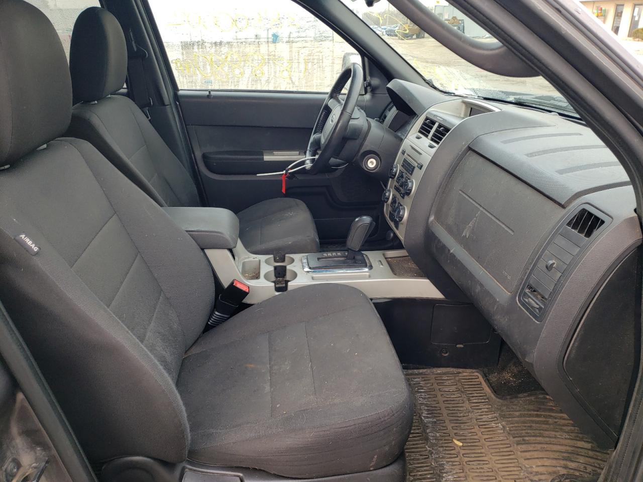 Photo 5 from auction – 2010 FORD ESCAPE XLT with VIN 1FMCU0DG3AKC44929
