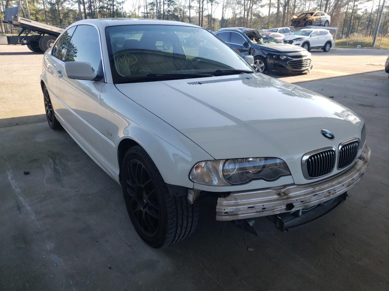 BMW 323 CI 2000 with VIN WBABM3345YJN80474 - Photo from auction