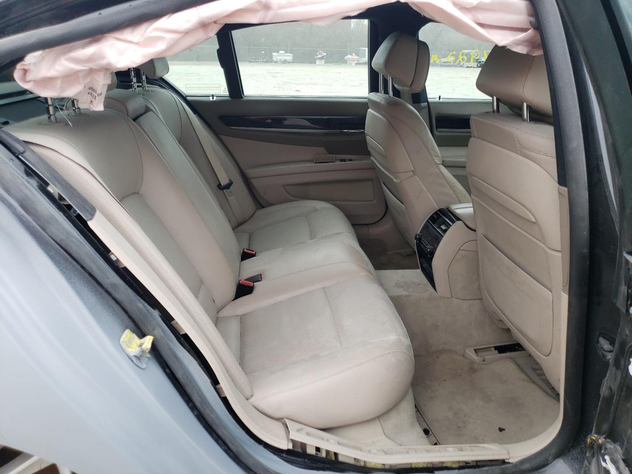 Photo 6 from auction – 2013 BMW 750 I with VIN WBAYA8C59DD228063