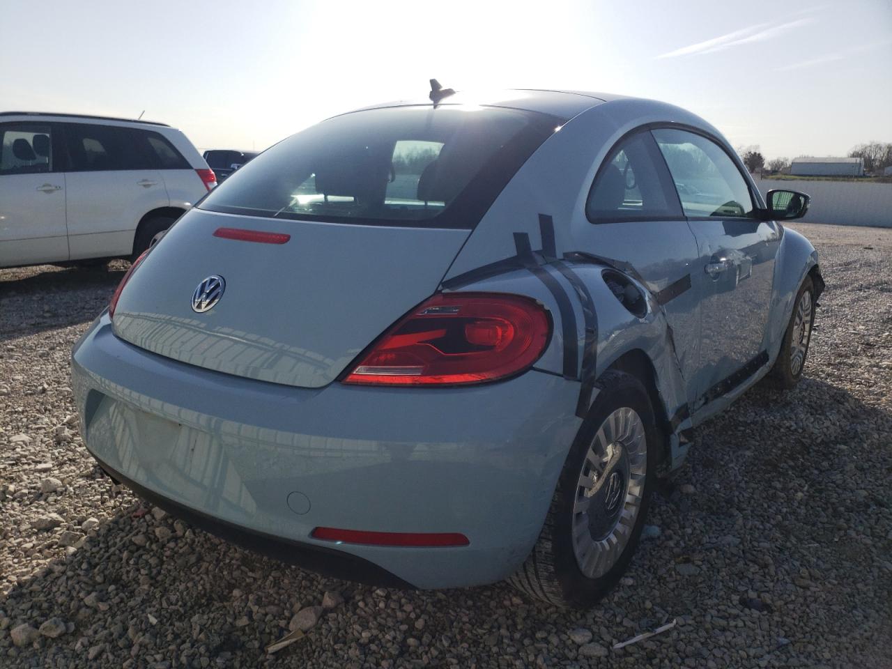 Photo 4 from auction – 2014 VOLKSWAGEN BEETLE with VIN 3VWJ17AT5EM659258