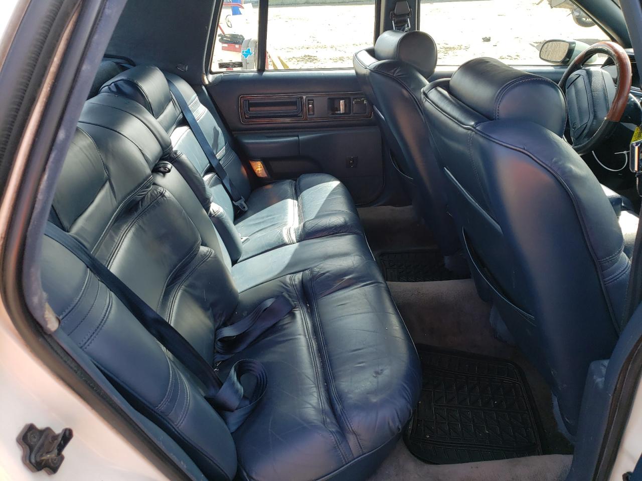 Foto 6 de la subasta – 1992 BUICK ROADMASTER con VIN 1G4BT5374NR421949