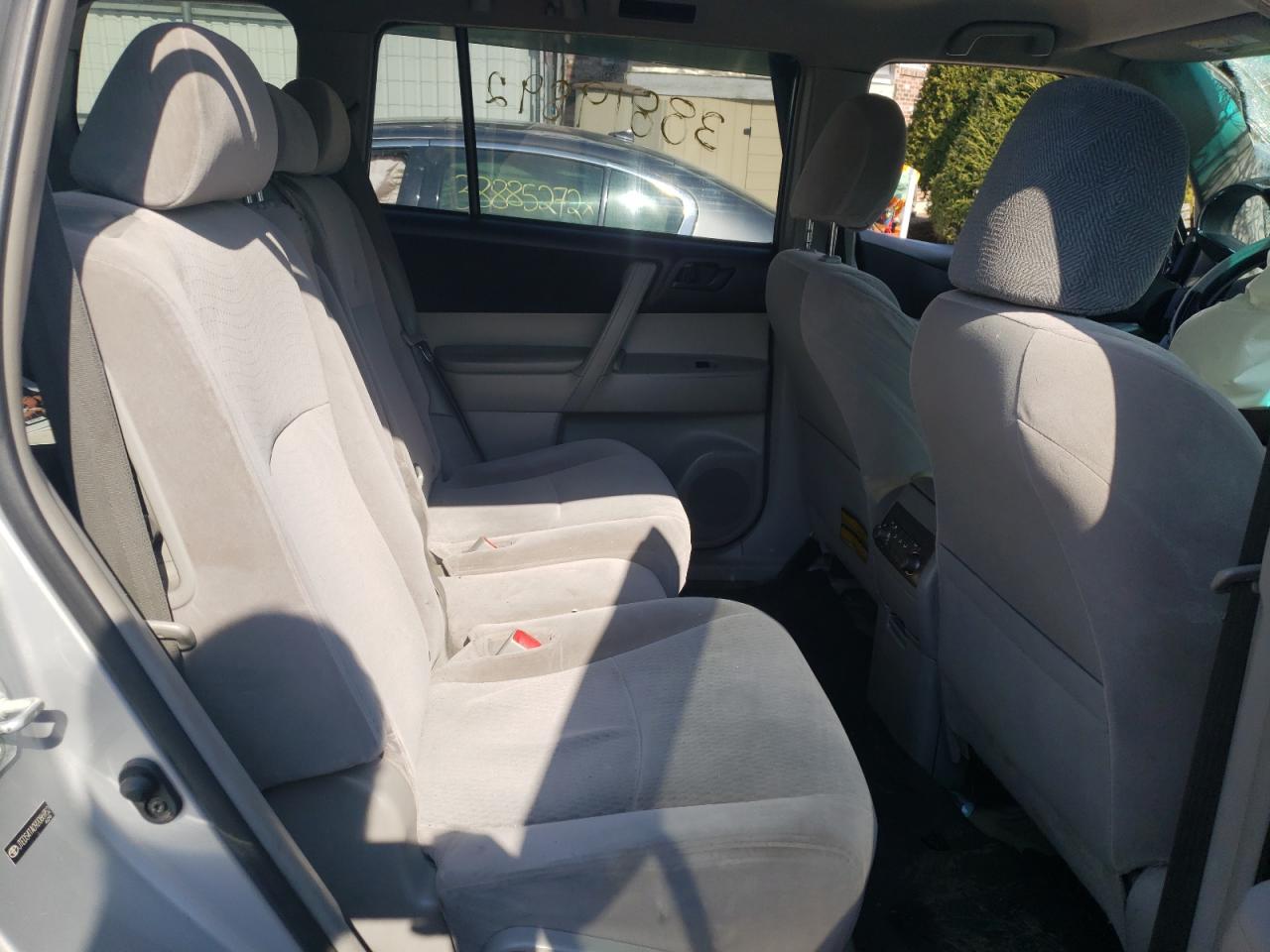 Photo 6 from auction – 2009 TOYOTA HIGHLANDER with VIN JTEDS41A092086952