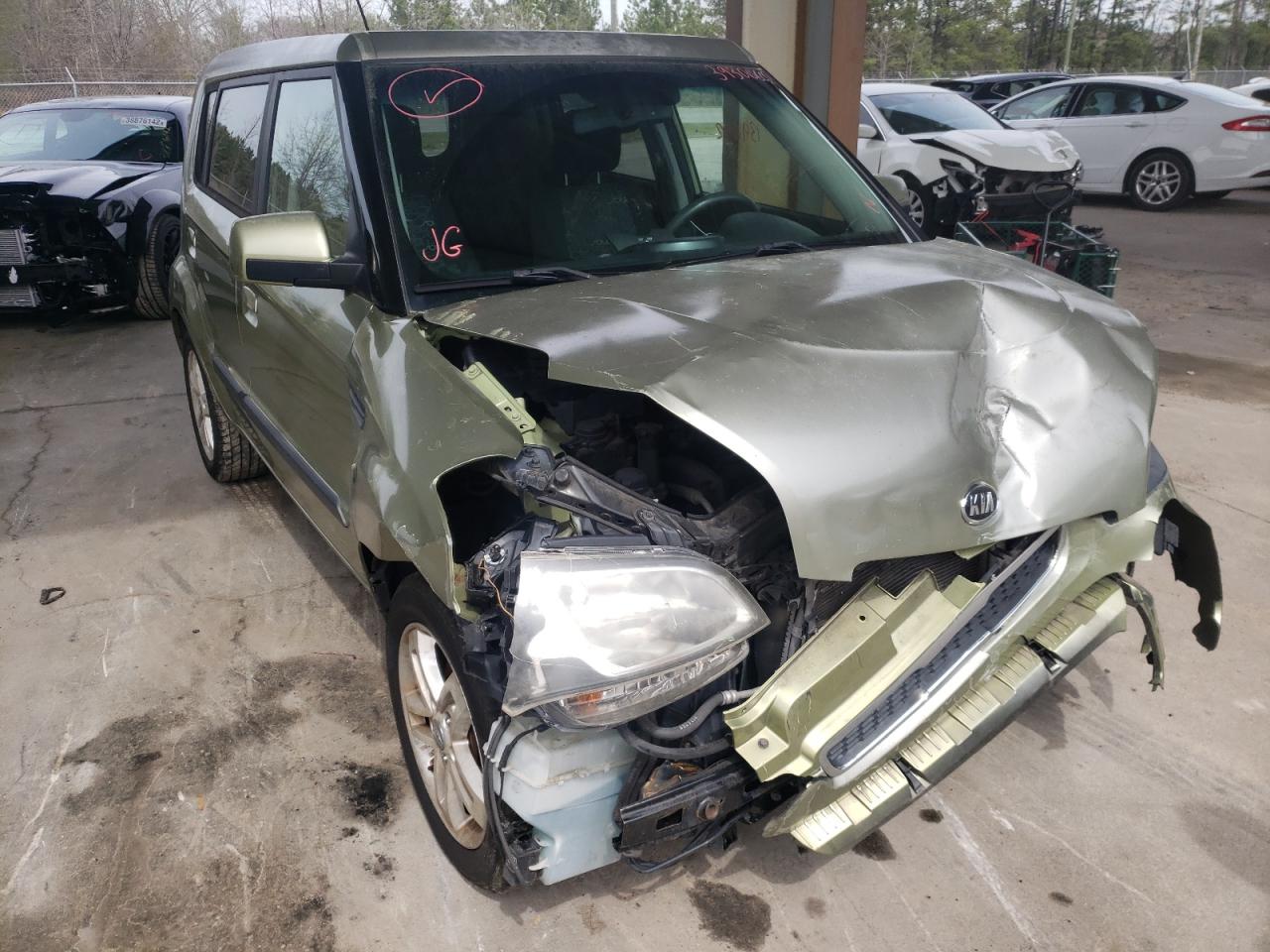 KIA SOUL + 2010 with VIN KNDJT2A26A7162571 - Photo from auction