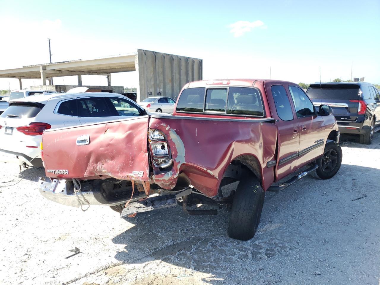 Photo 4 from auction – 2001 TOYOTA PICKUP with VIN 5TBRT34151S140720