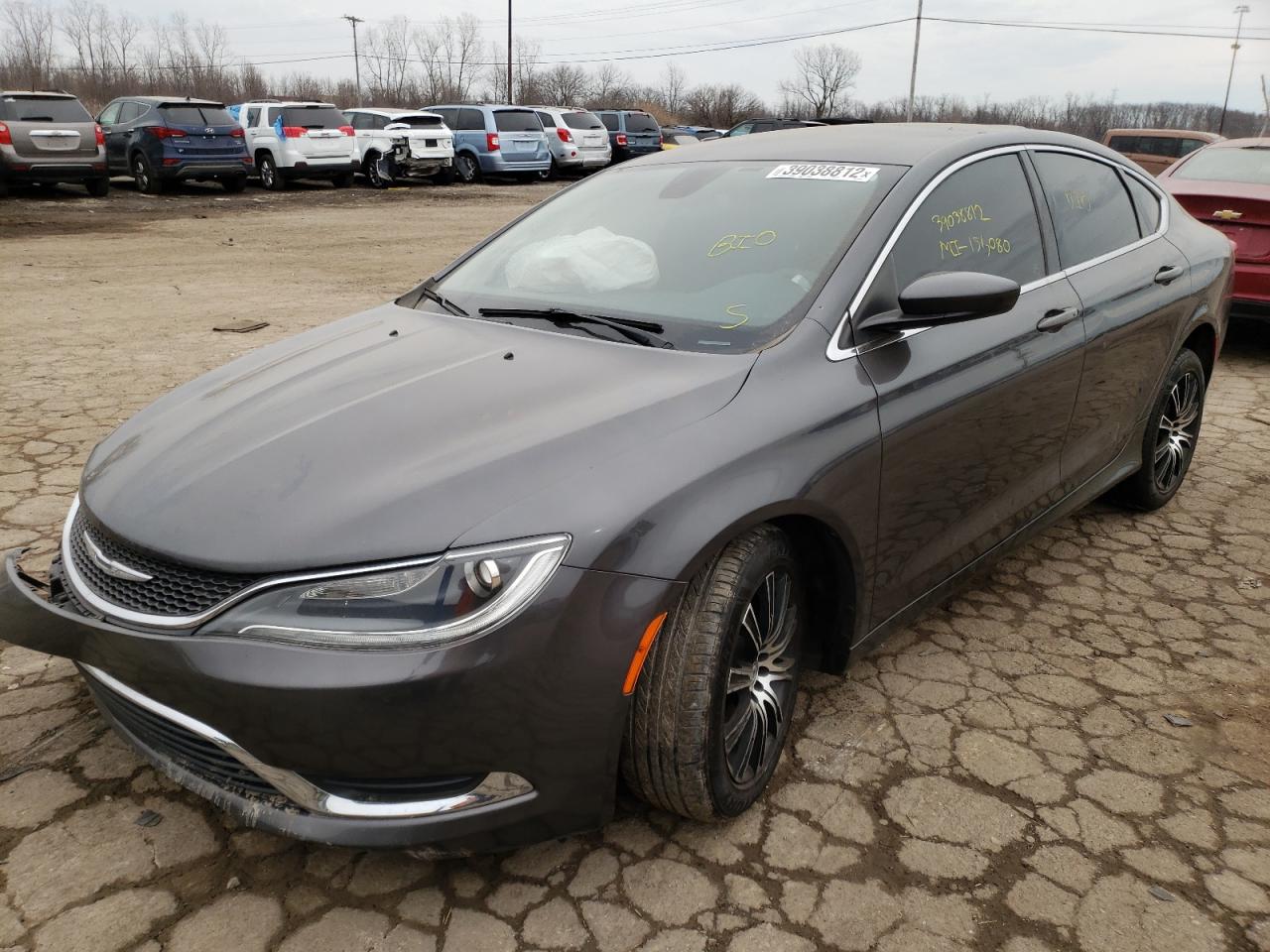 Photo 2 from auction – 2015 CHRYSLER 200 LIMITE with VIN 1C3CCCAB0FN556458
