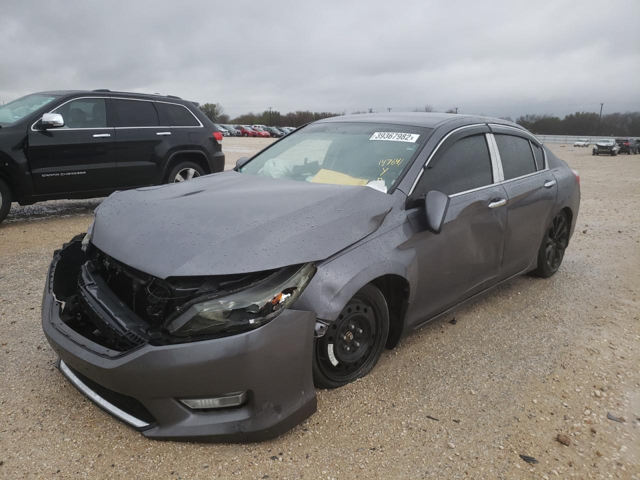 Photo 2 from auction – 2014 HONDA ACCORD SPO with VIN 1HGCR2F50EA076645