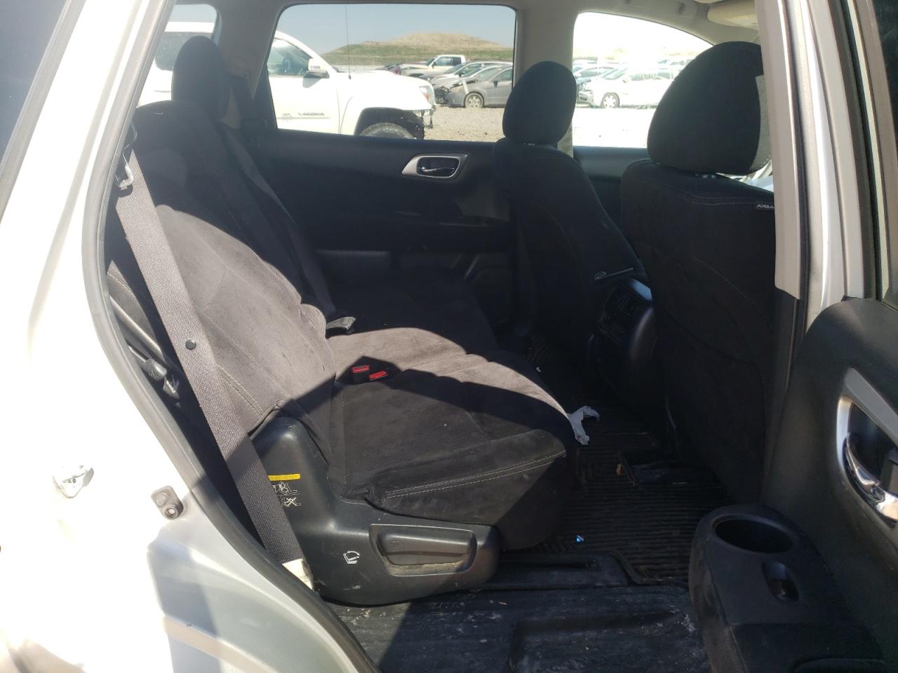 Photo 6 from auction – 2016 NISSAN PATHFINDER with VIN 5N1AR2MM0GC638000