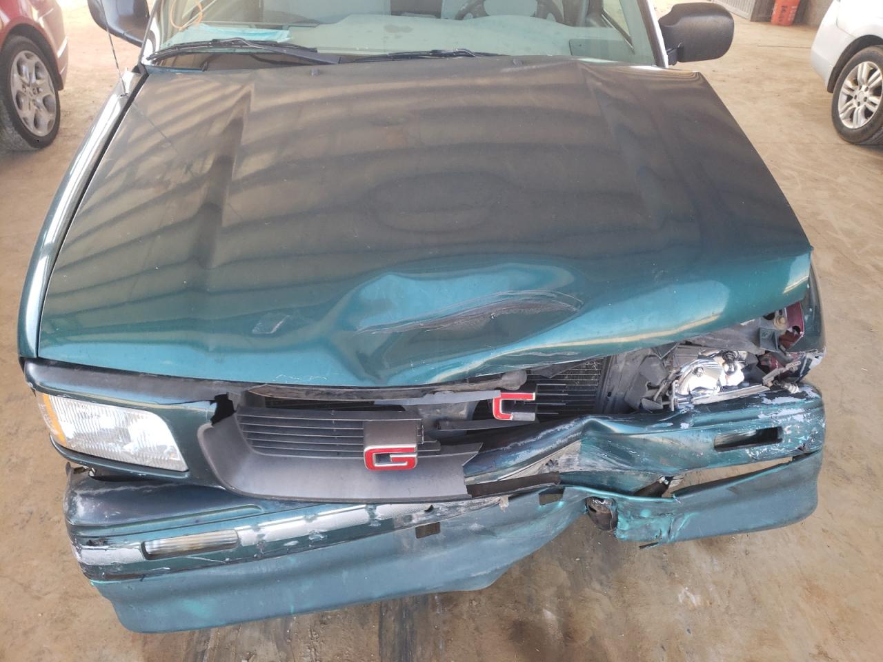Photo 7 from auction – 1996 GMC SONOMA with VIN 1GTCS19X3T8530353