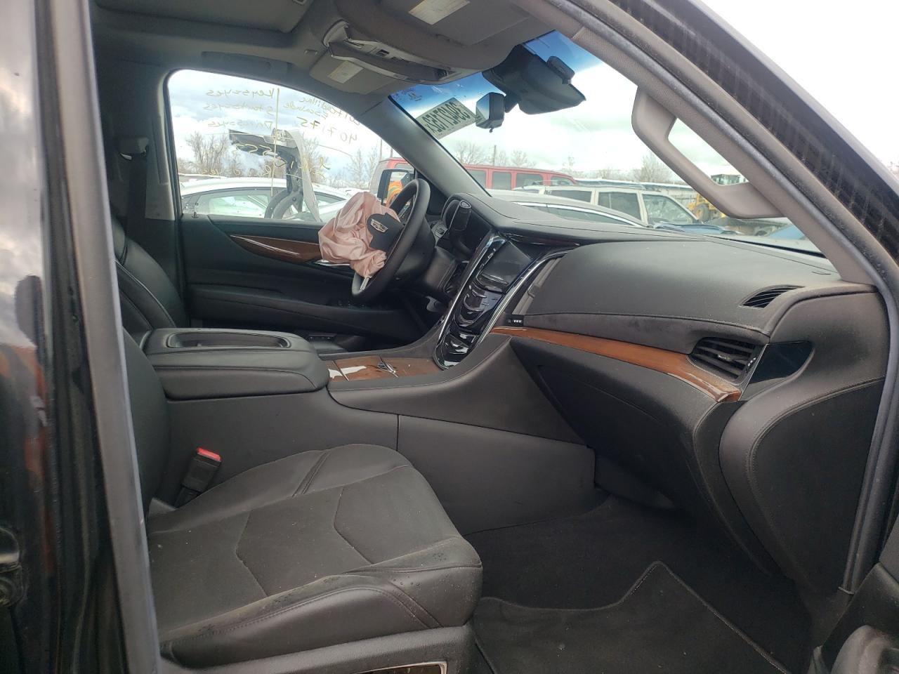 Photo 5 from auction – 2017 CADILLAC ESCALADE L with VIN 1GYS4BKJ8HR407175