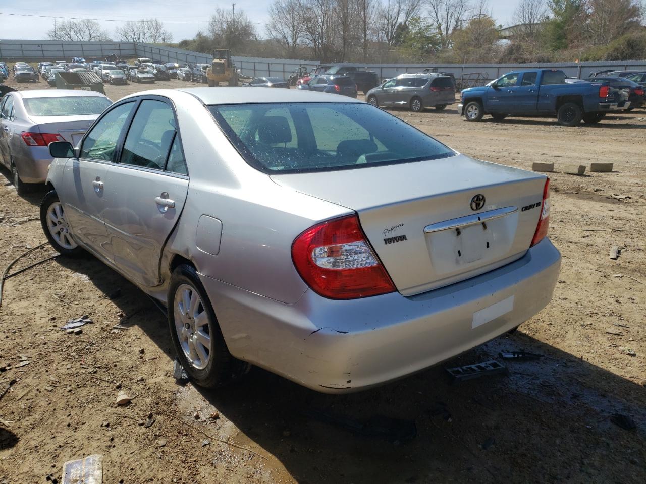 Photo 3 from auction – 2004 TOYOTA CAMRY LE with VIN 4T1BE32K34U931189