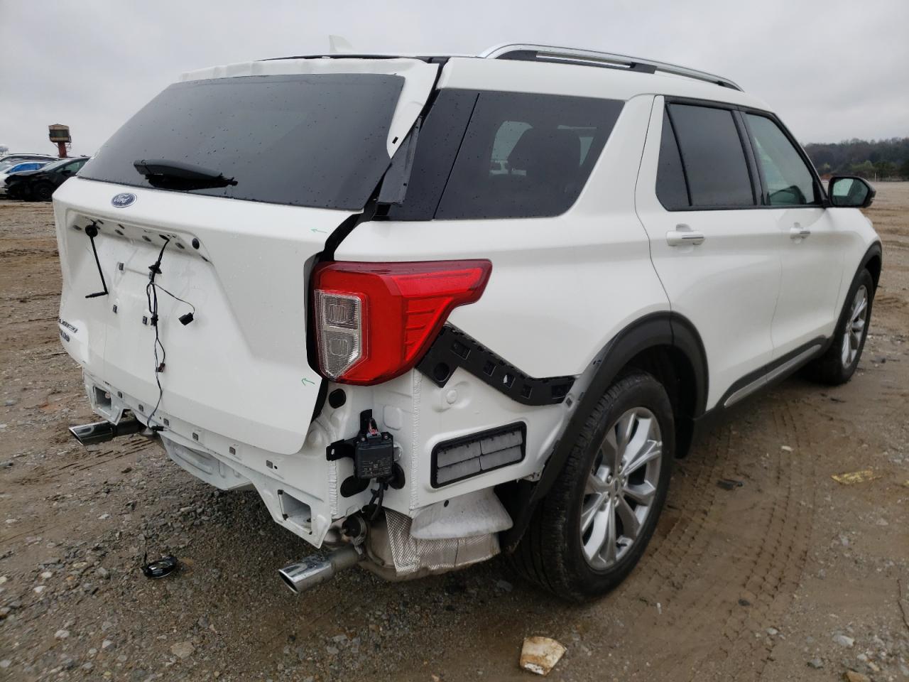 Foto 4 de la subasta – 2021 FORD EXPLORER L con VIN 1FMSK7FH1MGC15467