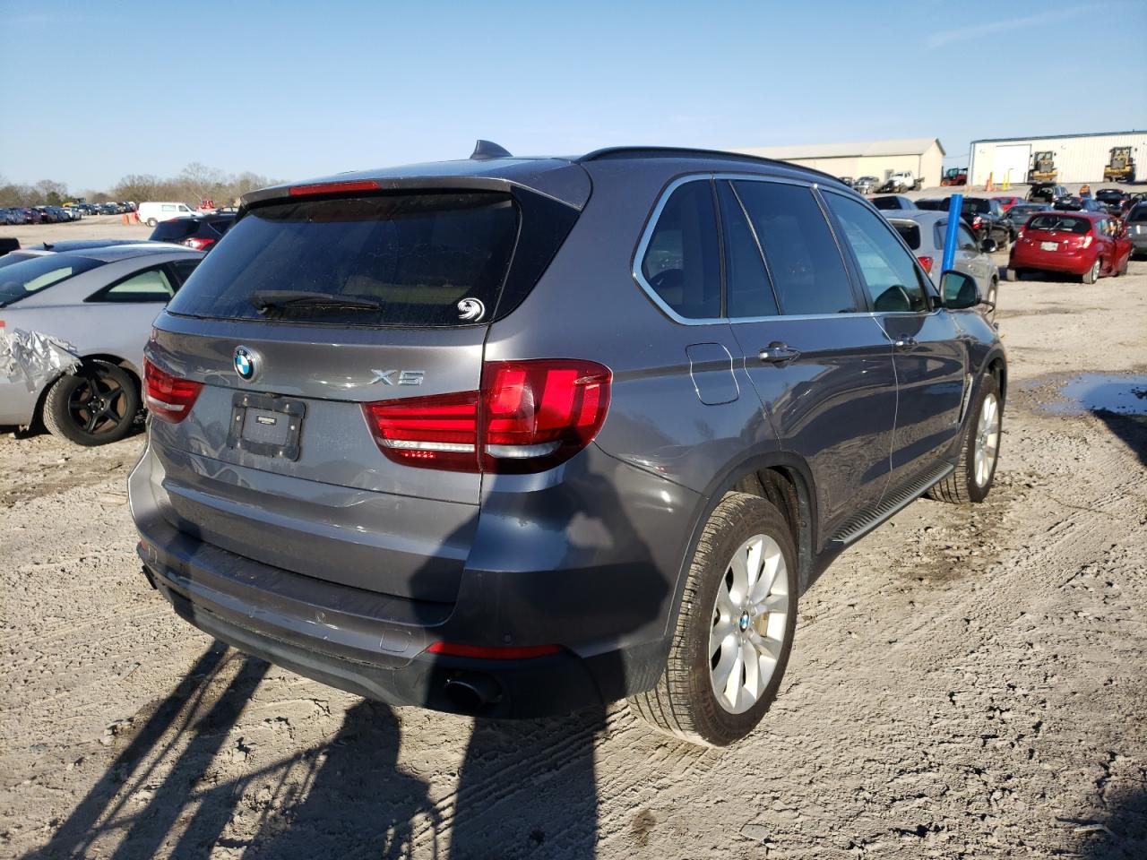 Photo 4 from auction – 2016 BMW X5 XDRIVE3 with VIN 5UXKR0C55G0U47910