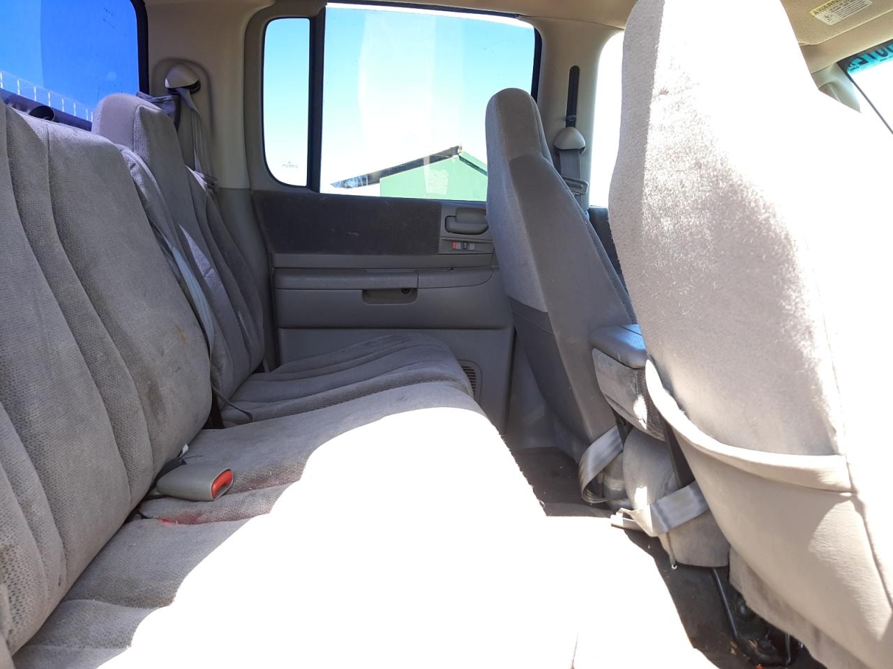 Photo 6 from auction – 2002 DODGE DAKOTA QUA with VIN 1B7HL48N02S538349