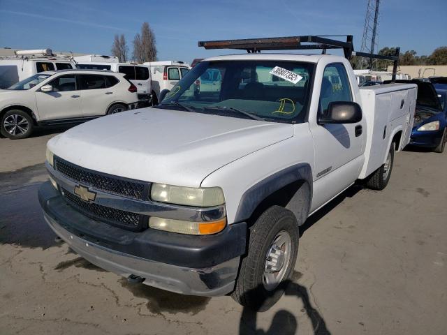 Photo 2 from auction – 2002 CHEVROLET SILVERADO with VIN 1GBHC24U02Z321512