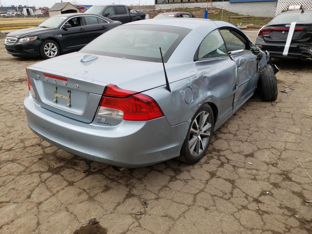 Photo 4 from auction – 2013 VOLVO C70 T5 with VIN YV1672MC4DJ136681