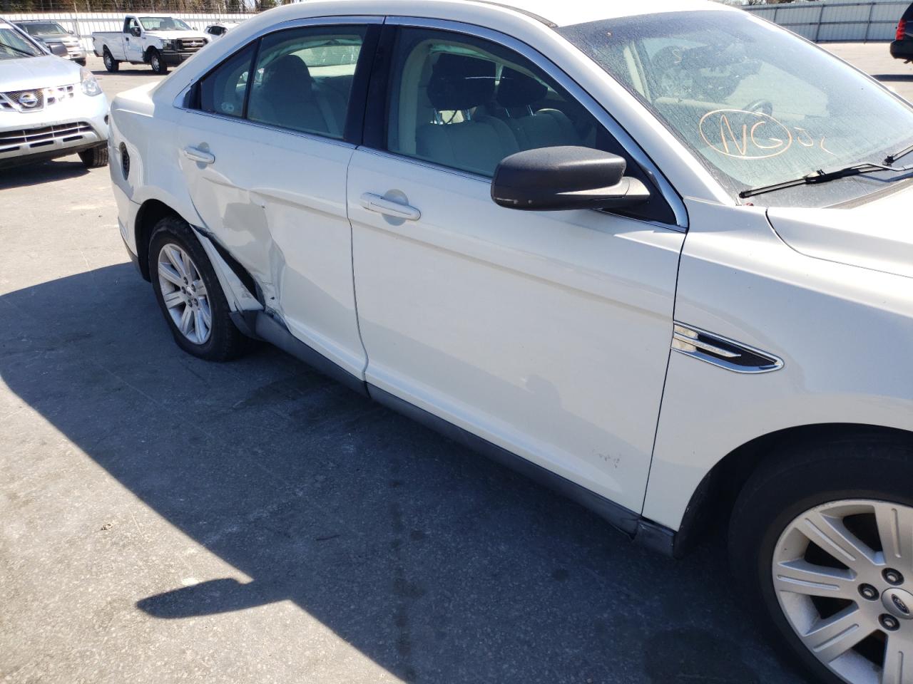 Photo 9 from auction – 2011 FORD TAURUS SE with VIN 1FAHP2DW3BG188425