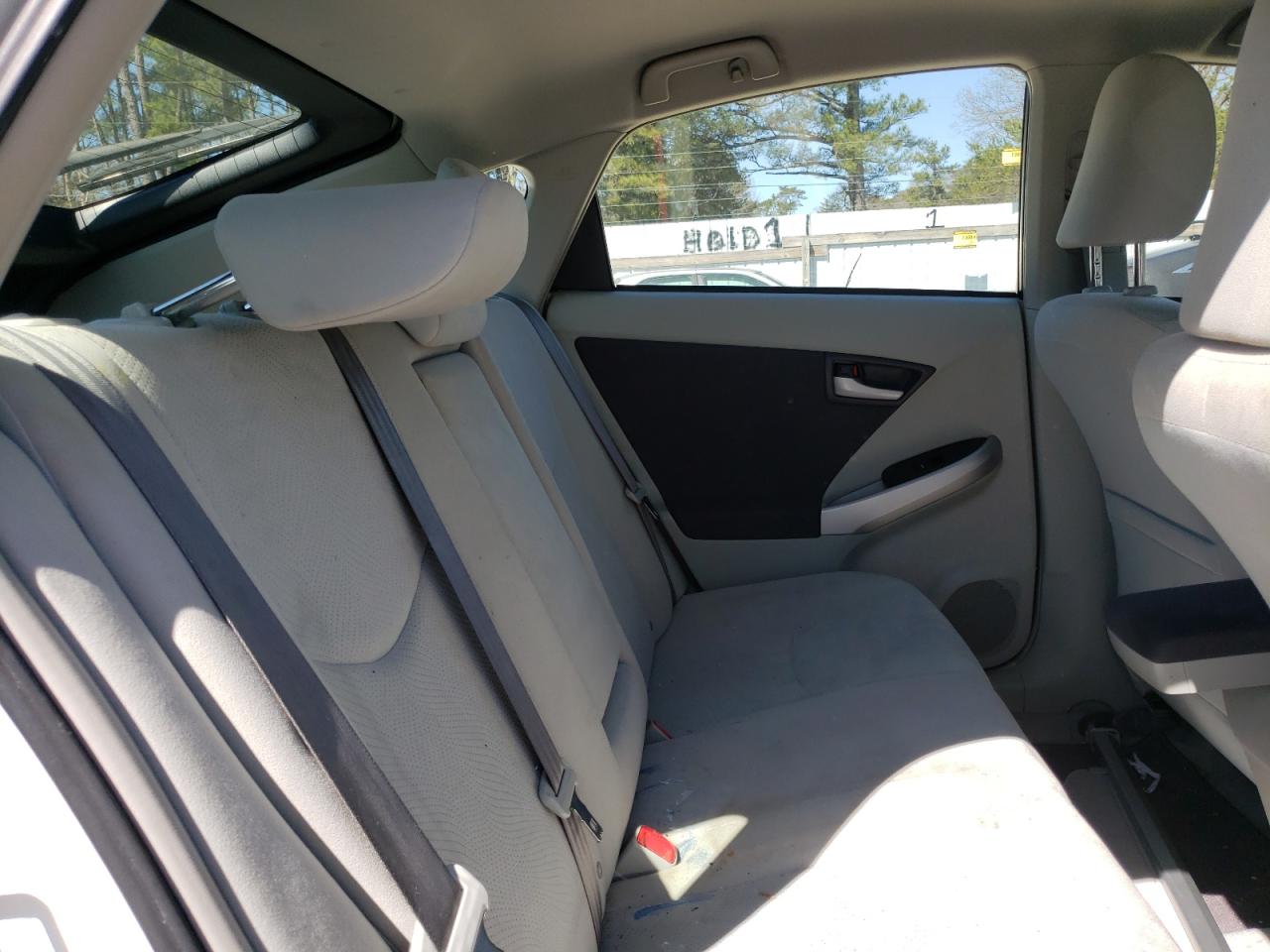 Photo 6 from auction – 2011 TOYOTA PRIUS with VIN JTDKN3DU2B5356156
