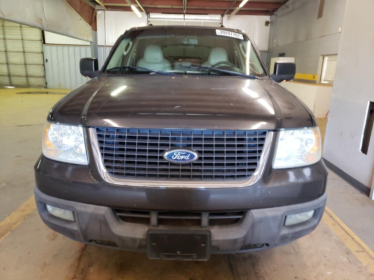 Photo 9 from auction – 2006 FORD EXPEDITION with VIN 1FMPU15556LA11818