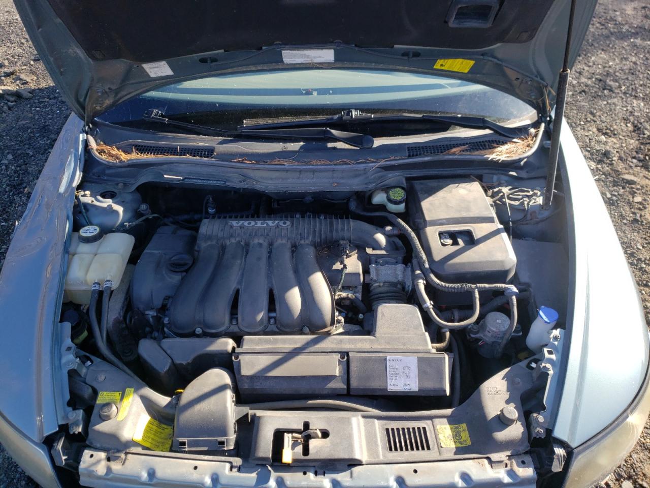 Photo 7 from auction – 2004 VOLVO S40 2.4I with VIN YV1MS382X42016195