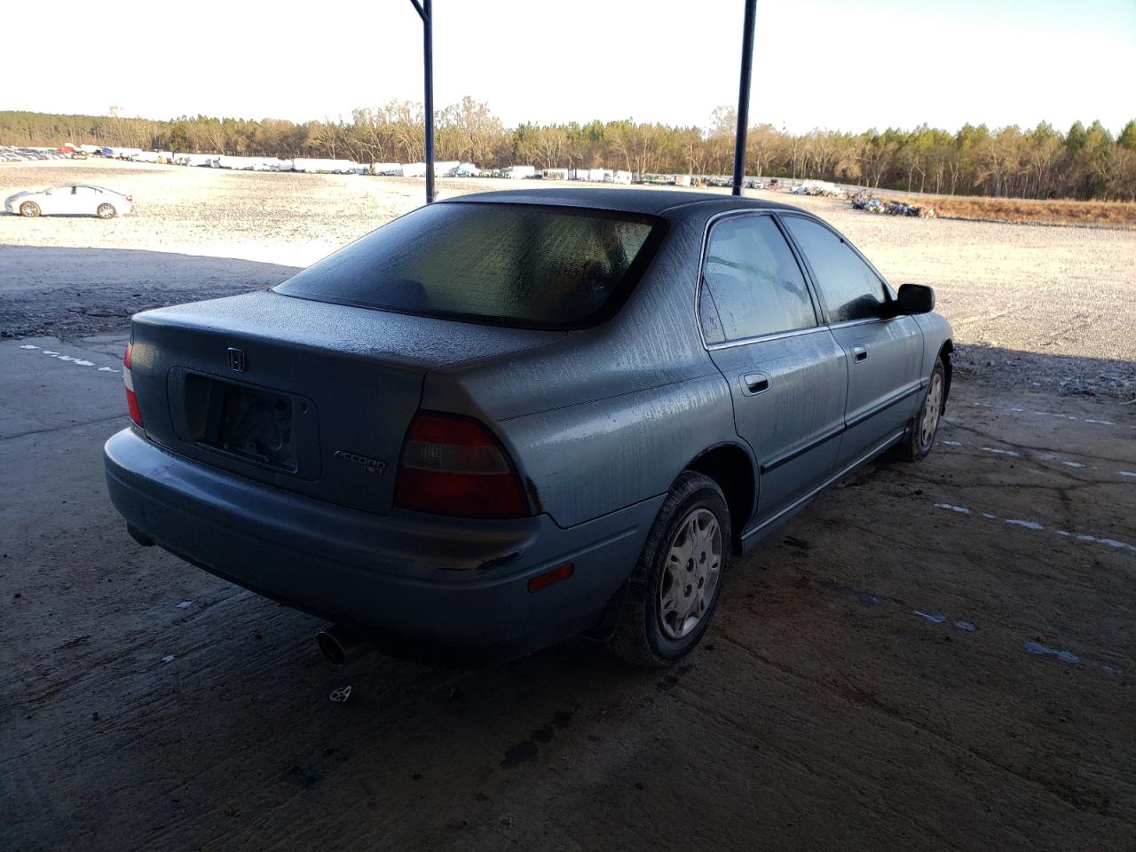 Photo 4 from auction – 1995 HONDA ACCORD LX with VIN 1HGCD5634SA049068