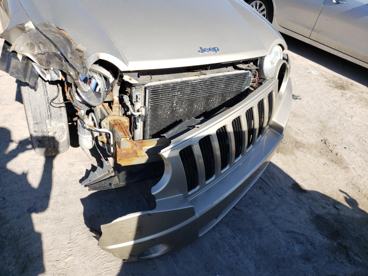 Photo 9 from auction – 2009 JEEP COMPASS SP with VIN 1J4FF47B99D234077