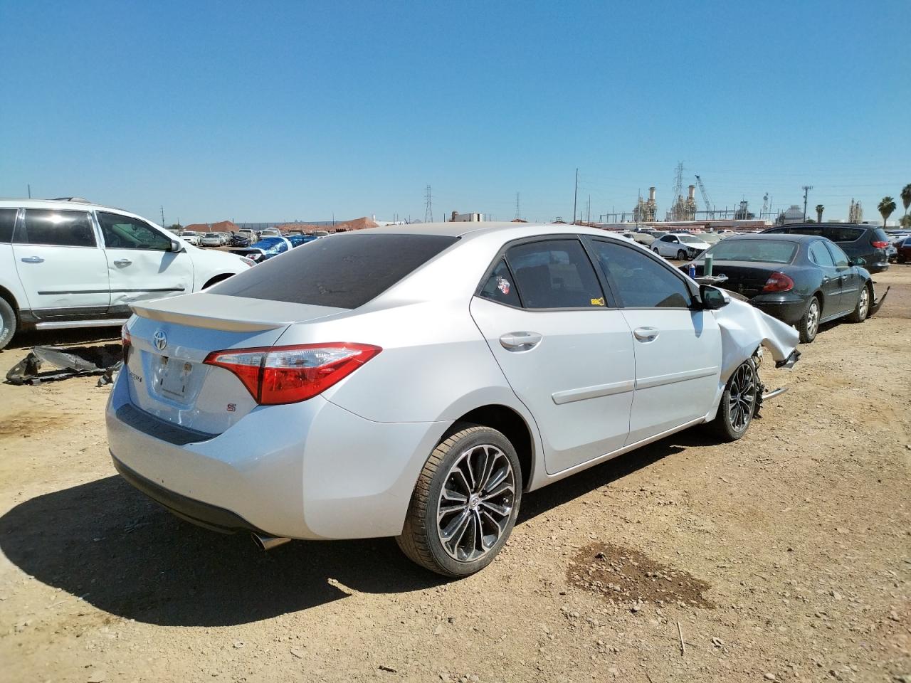 Photo 4 from auction – 2015 TOYOTA COROLLA L with VIN 5YFBURHE2FP277877