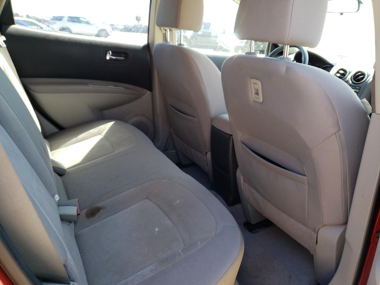Photo 6 from auction – 2012 NISSAN ROGUE S with VIN JN8AS5MT1CW251860