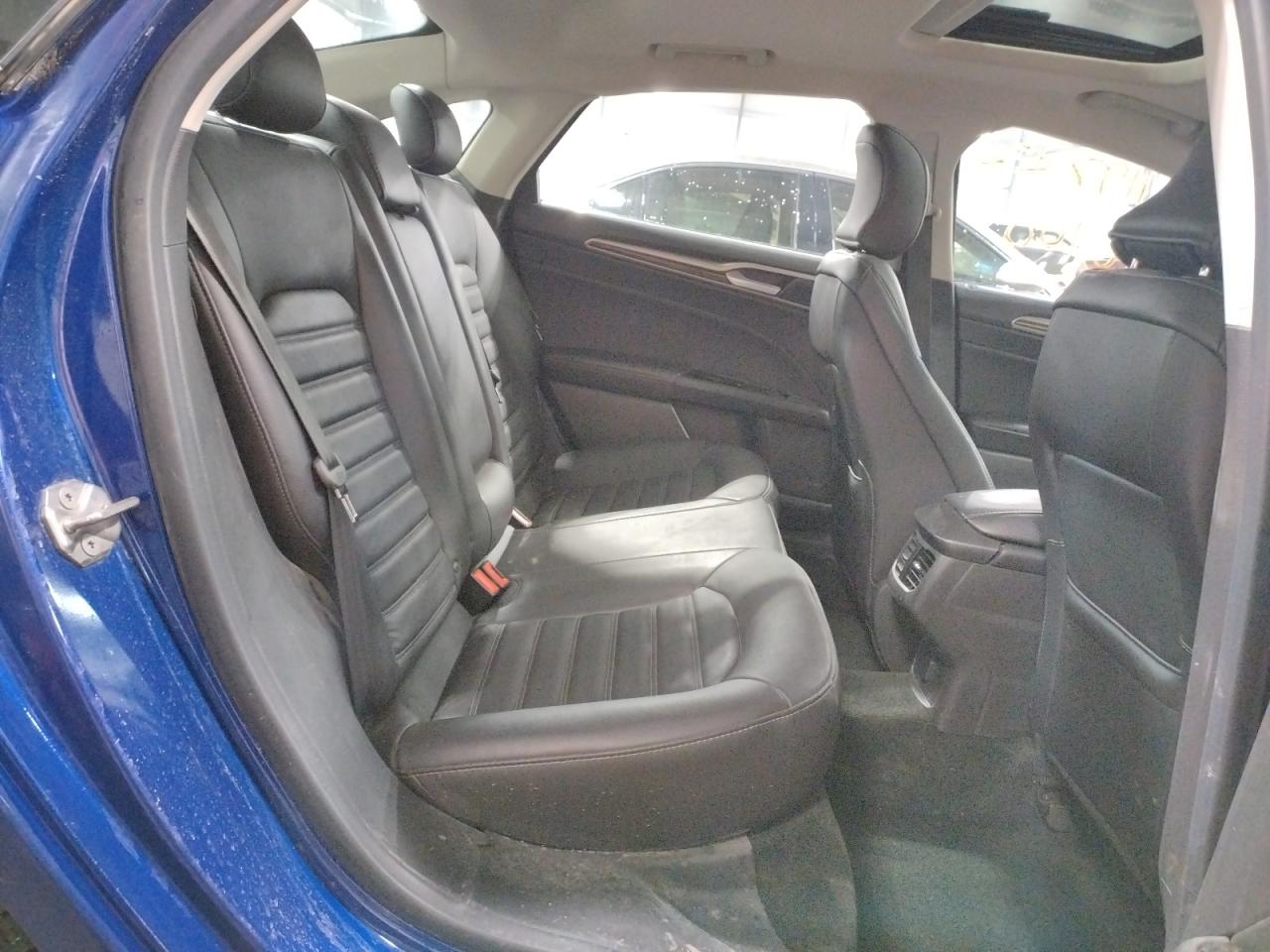 Photo 6 from auction – 2016 FORD FUSION SE with VIN 3FA6P0HD0GR304412