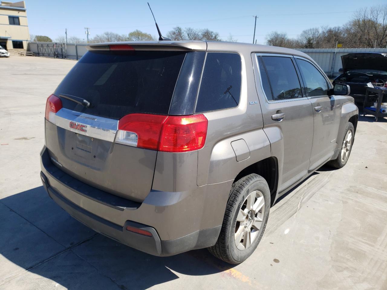 Photo 4 from auction – 2012 GMC TERRAIN SL with VIN 2GKALMEK7C6318694