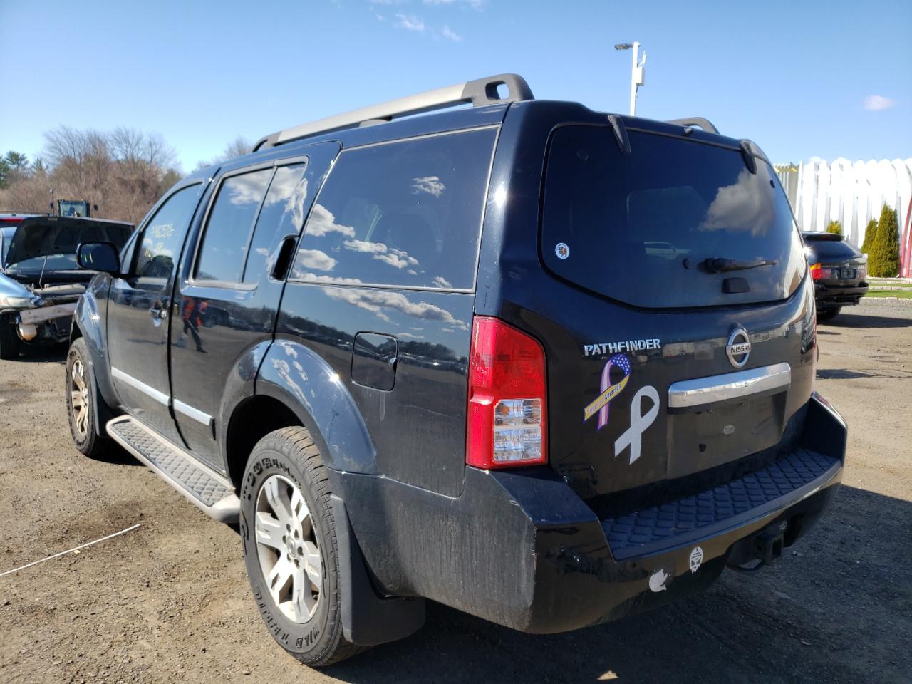Photo 3 from auction – 2011 NISSAN PATHFINDER with VIN 5N1AR1NB1BC631217