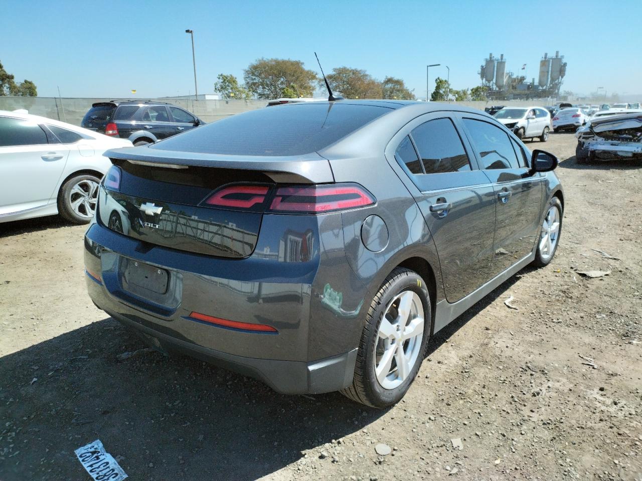Photo 4 from auction – 2011 CHEVROLET VOLT with VIN 1G1RC6E46BU100055