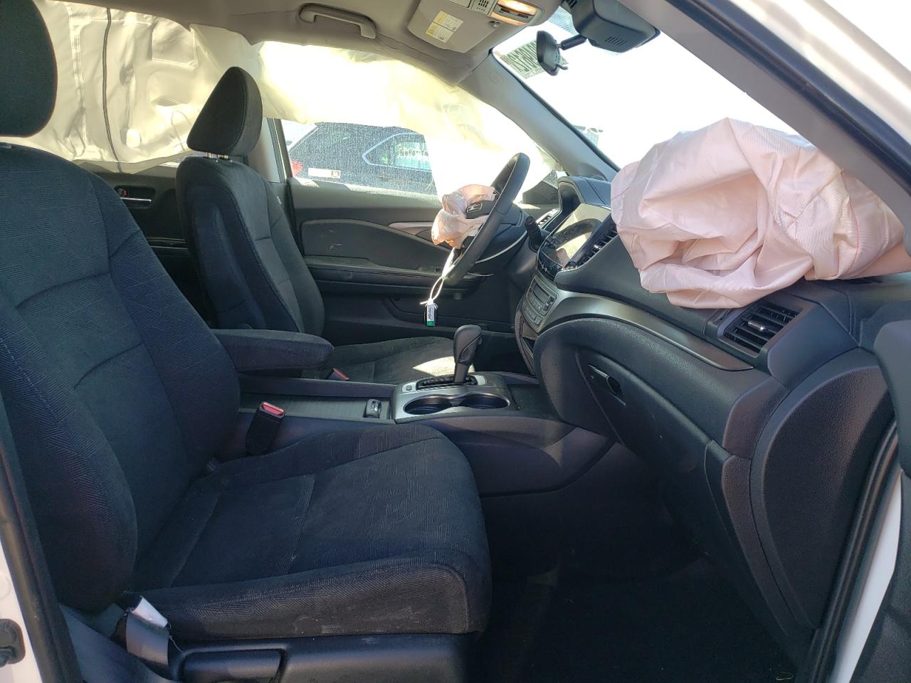 Photo 5 from auction – 2019 HONDA PILOT EX with VIN 5FNYF6H35KB074215