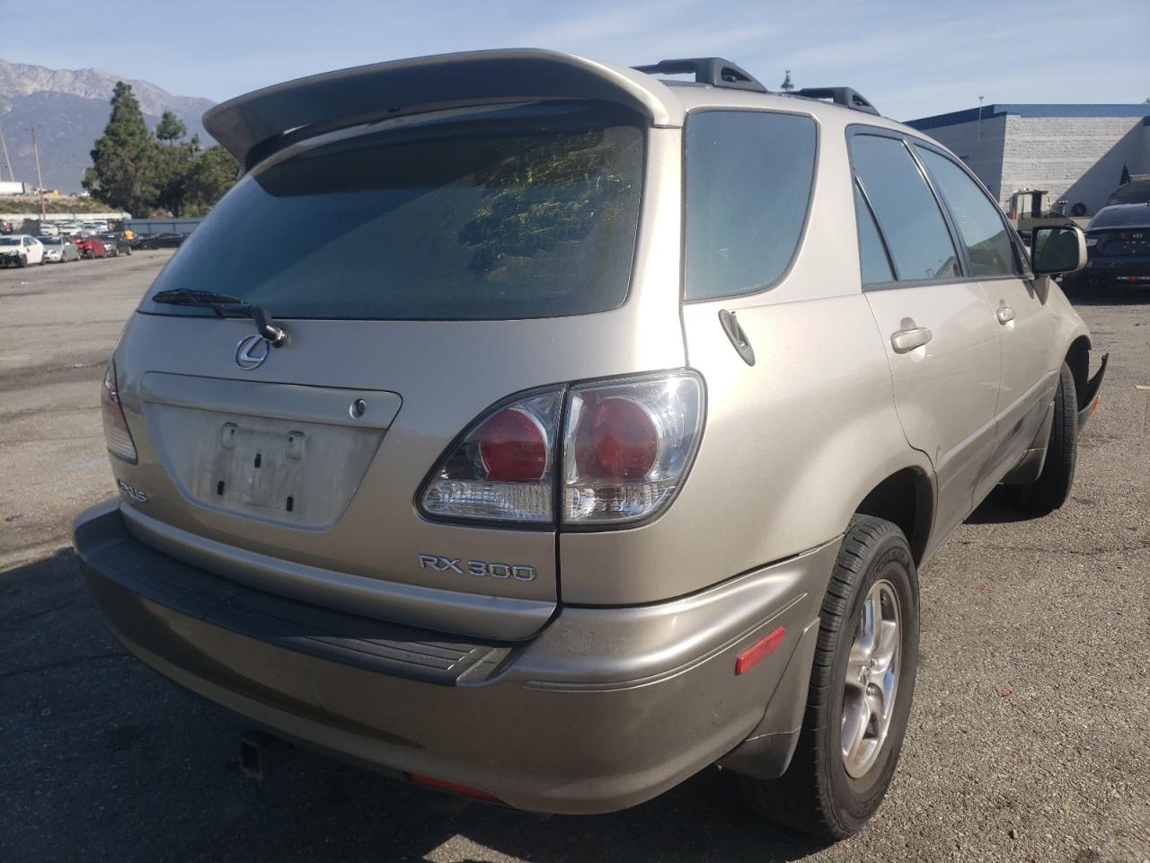 Photo 4 from auction – 2002 LEXUS RX 300 with VIN JTJGF10UX20140854