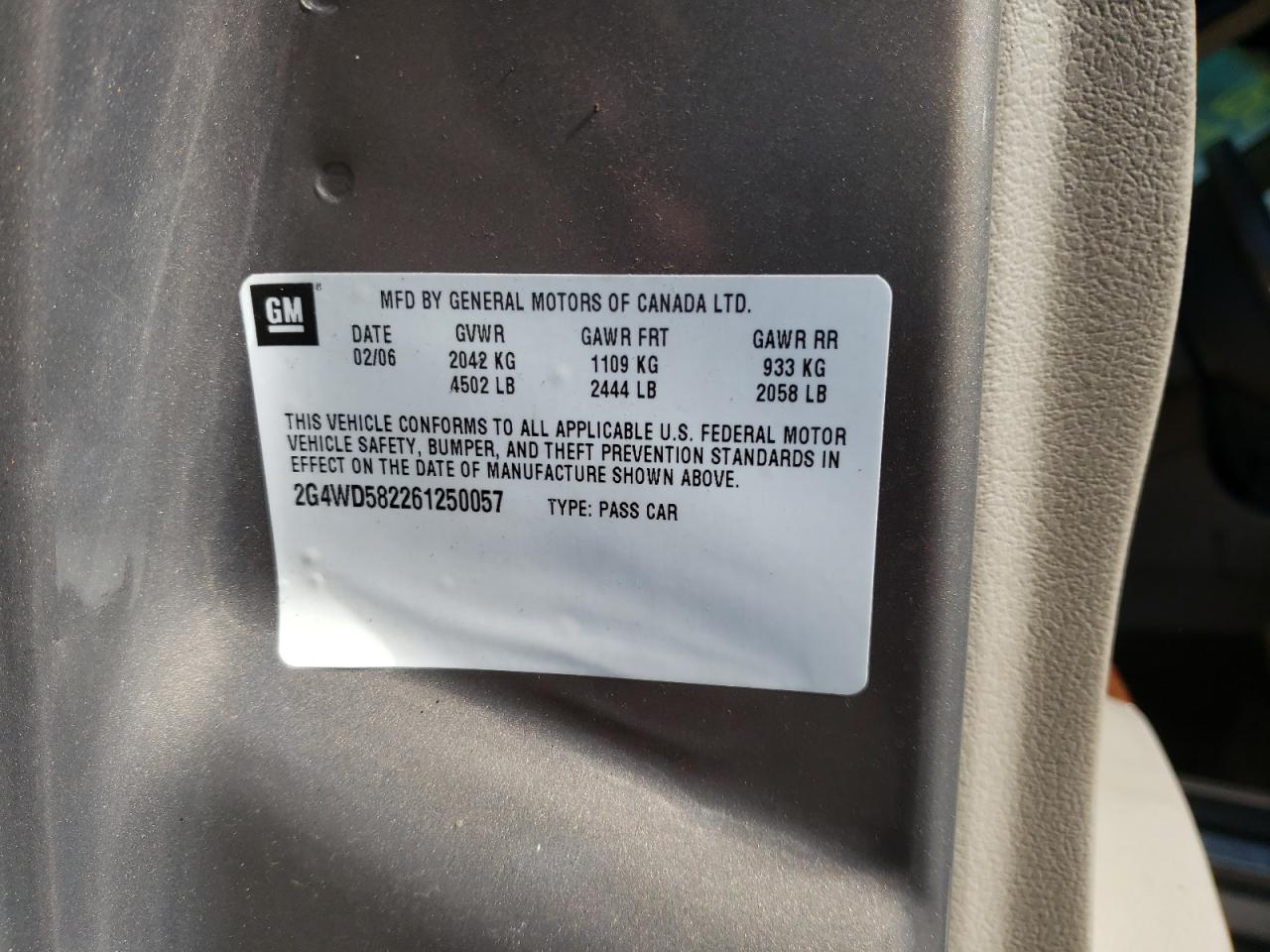 Photo 10 from auction – 2006 BUICK LACROSSE C with VIN 2G4WD582261250057